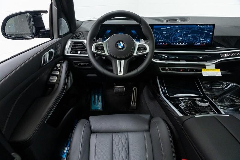 new 2025 BMW X7 car, priced at $123,905