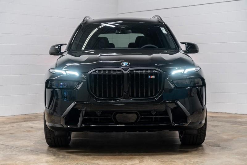 new 2025 BMW X7 car, priced at $123,905