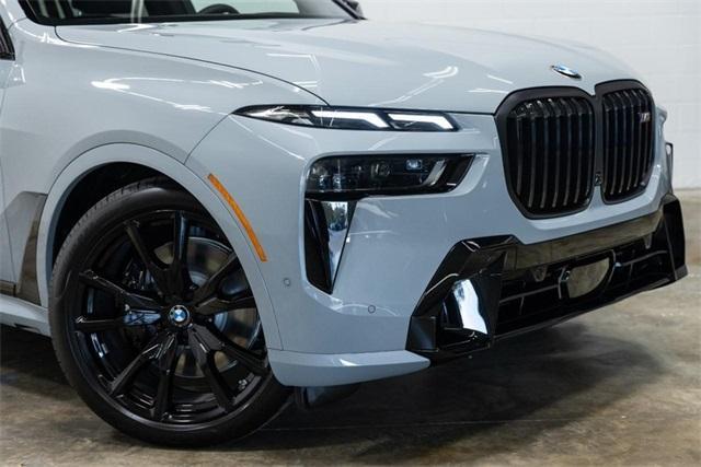 new 2025 BMW X7 car, priced at $123,125