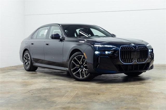 new 2025 BMW 760 car, priced at $130,825