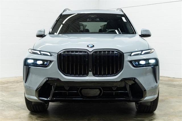 new 2025 BMW X7 car, priced at $98,365