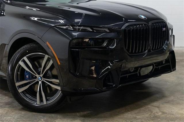 new 2025 BMW X7 car, priced at $117,325