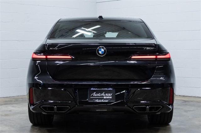 new 2025 BMW 760 car, priced at $145,725