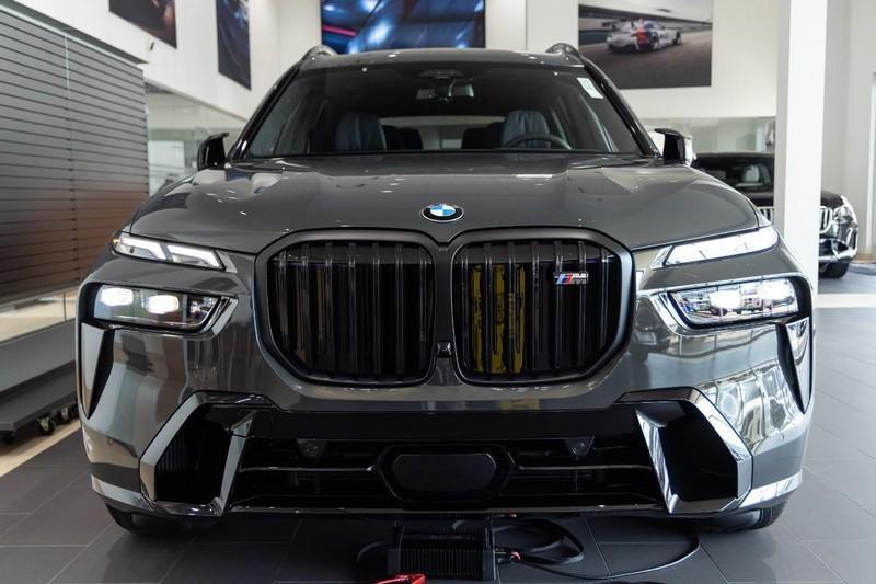 new 2026 BMW X7 car, priced at $126,075