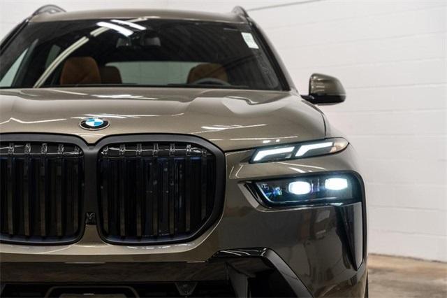 new 2025 BMW X7 car, priced at $97,065