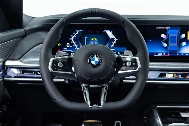 new 2025 BMW 760 car, priced at $132,125