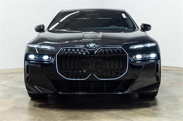 new 2025 BMW 760 car, priced at $132,125