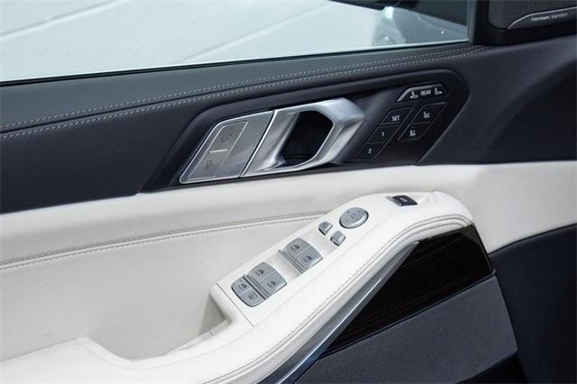 new 2026 BMW X7 car, priced at $102,235