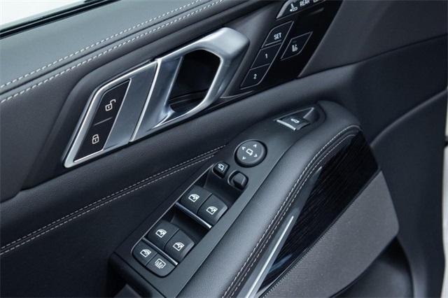 new 2026 BMW X7 car, priced at $98,725