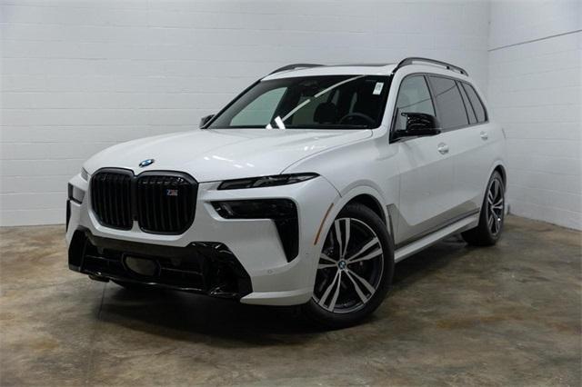 new 2025 BMW X7 car, priced at $119,425