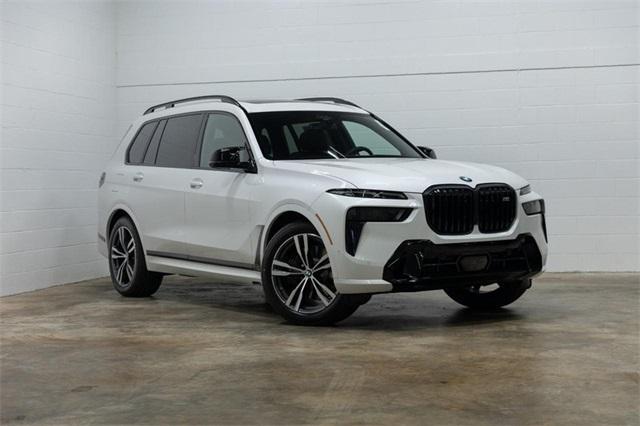 new 2025 BMW X7 car, priced at $119,425