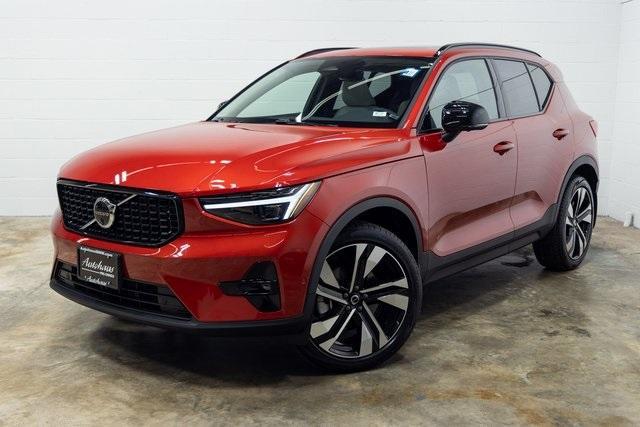 used 2024 Volvo XC40 car, priced at $36,399