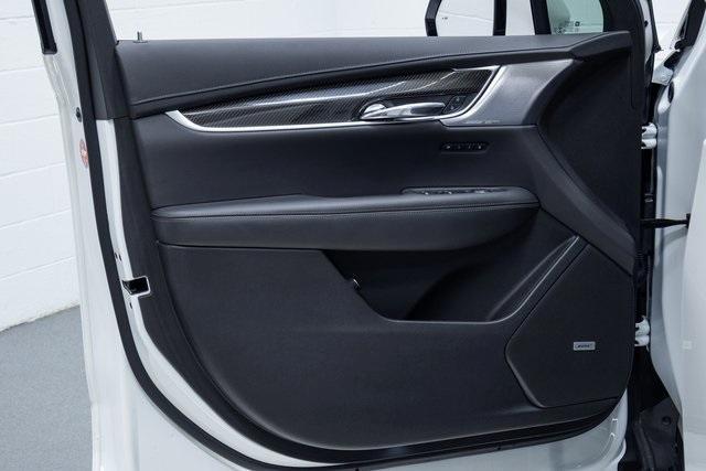 used 2022 Cadillac XT6 car, priced at $39,990