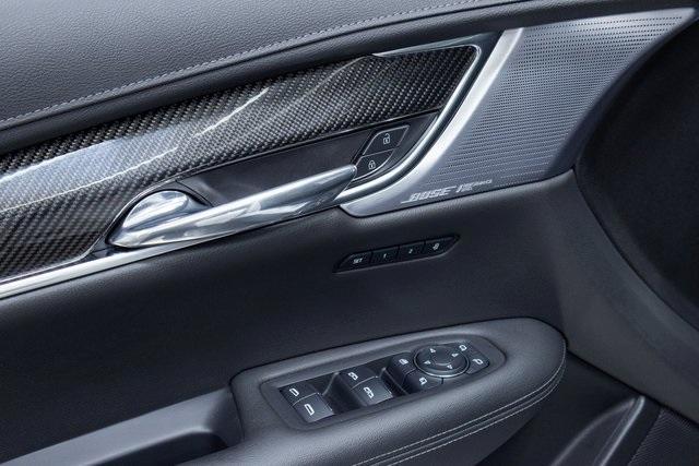 used 2022 Cadillac XT6 car, priced at $39,990