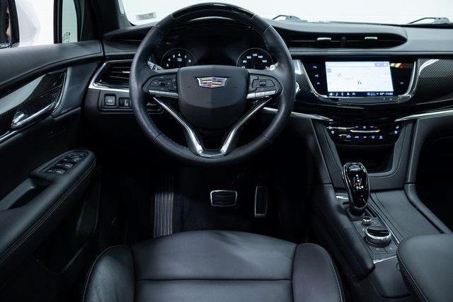 used 2022 Cadillac XT6 car, priced at $39,990