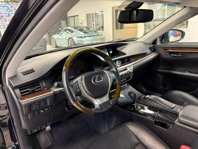 used 2013 Lexus ES 350 car, priced at $13,998