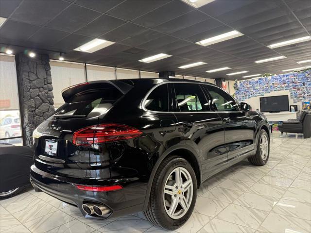 used 2018 Porsche Cayenne car, priced at $30,998