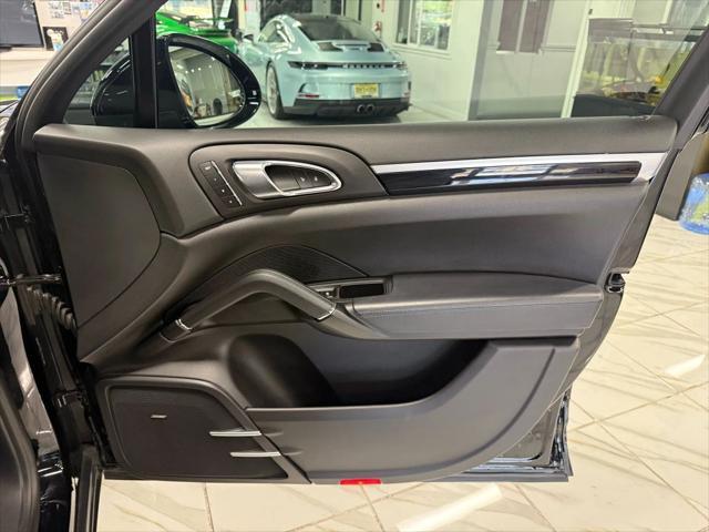 used 2018 Porsche Cayenne car, priced at $30,998