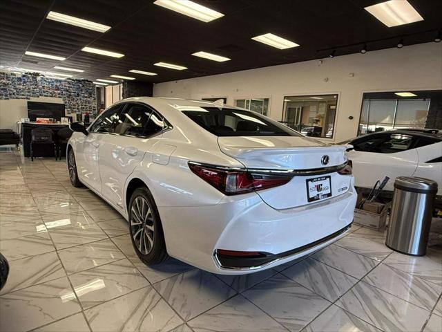 used 2022 Lexus ES 300h car, priced at $25,998