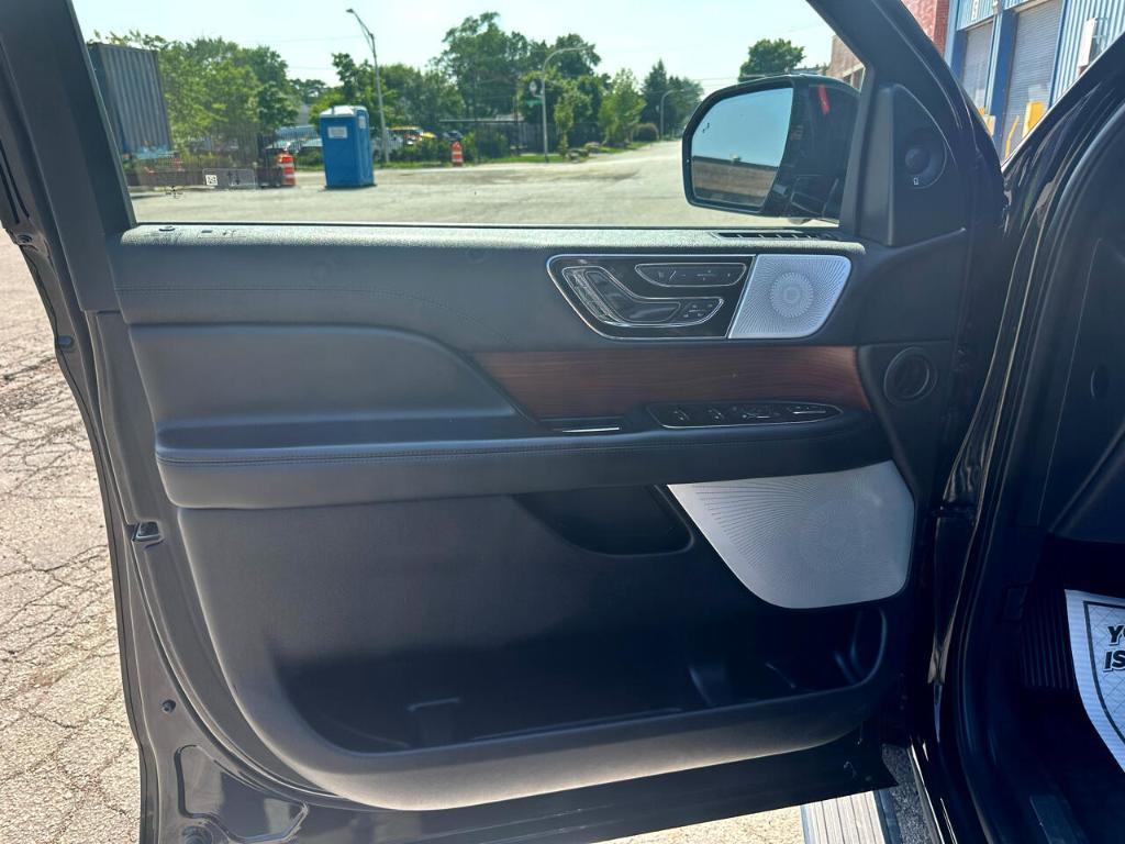 used 2021 Lincoln Navigator car, priced at $39,998