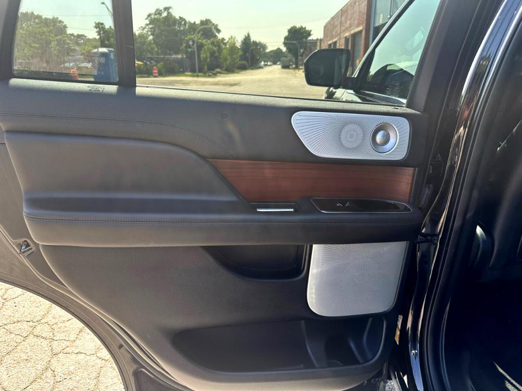 used 2021 Lincoln Navigator car, priced at $39,998