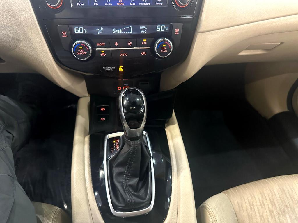 used 2019 Nissan Rogue car