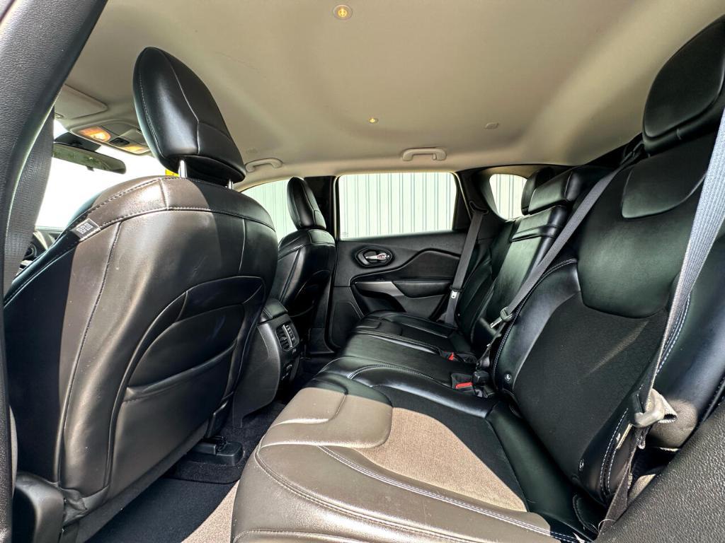 used 2019 Jeep Cherokee car, priced at $13,995