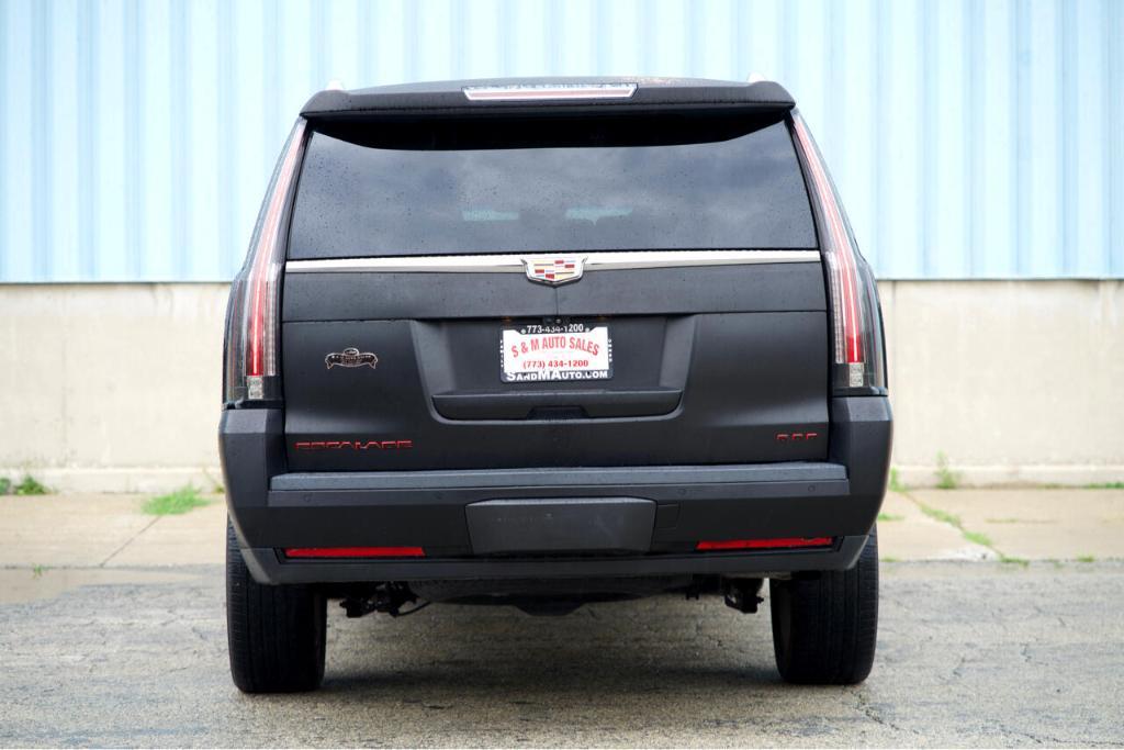 used 2019 Cadillac Escalade ESV car, priced at $24,995