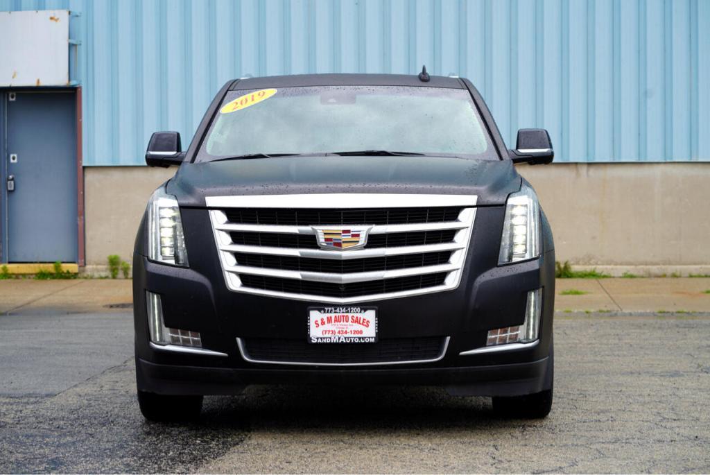 used 2019 Cadillac Escalade ESV car, priced at $24,995