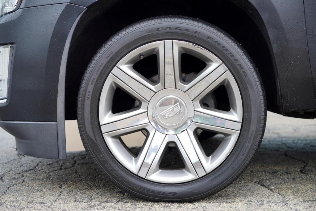 used 2019 Cadillac Escalade ESV car, priced at $24,995