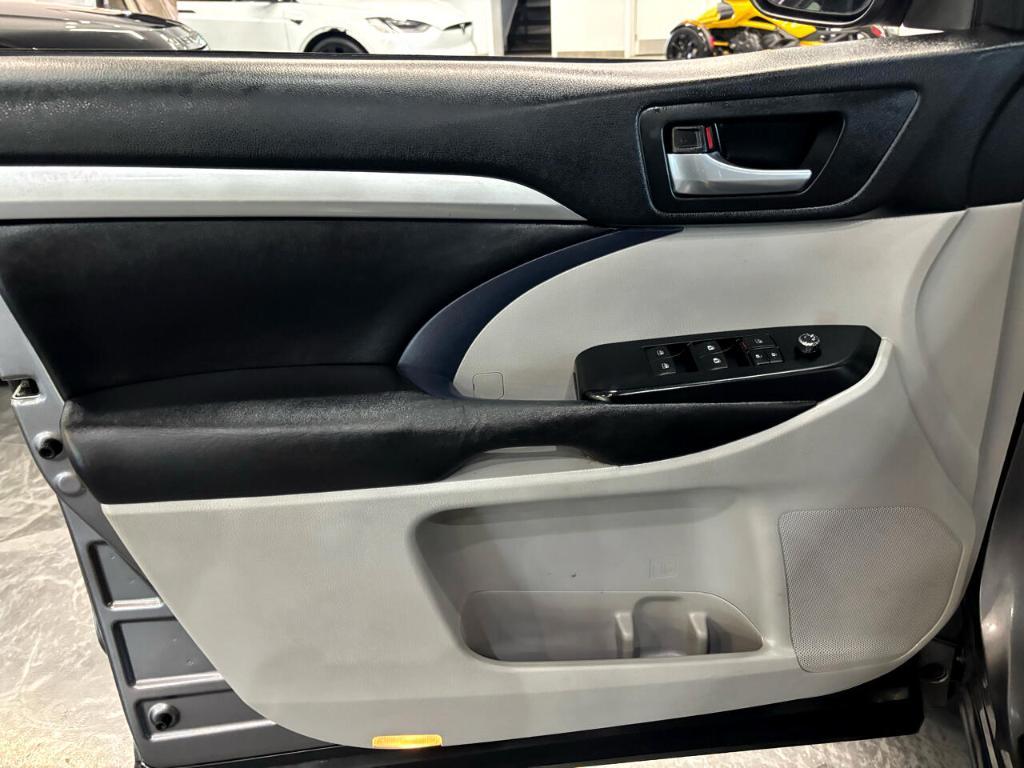 used 2018 Toyota Highlander car, priced at $19,988