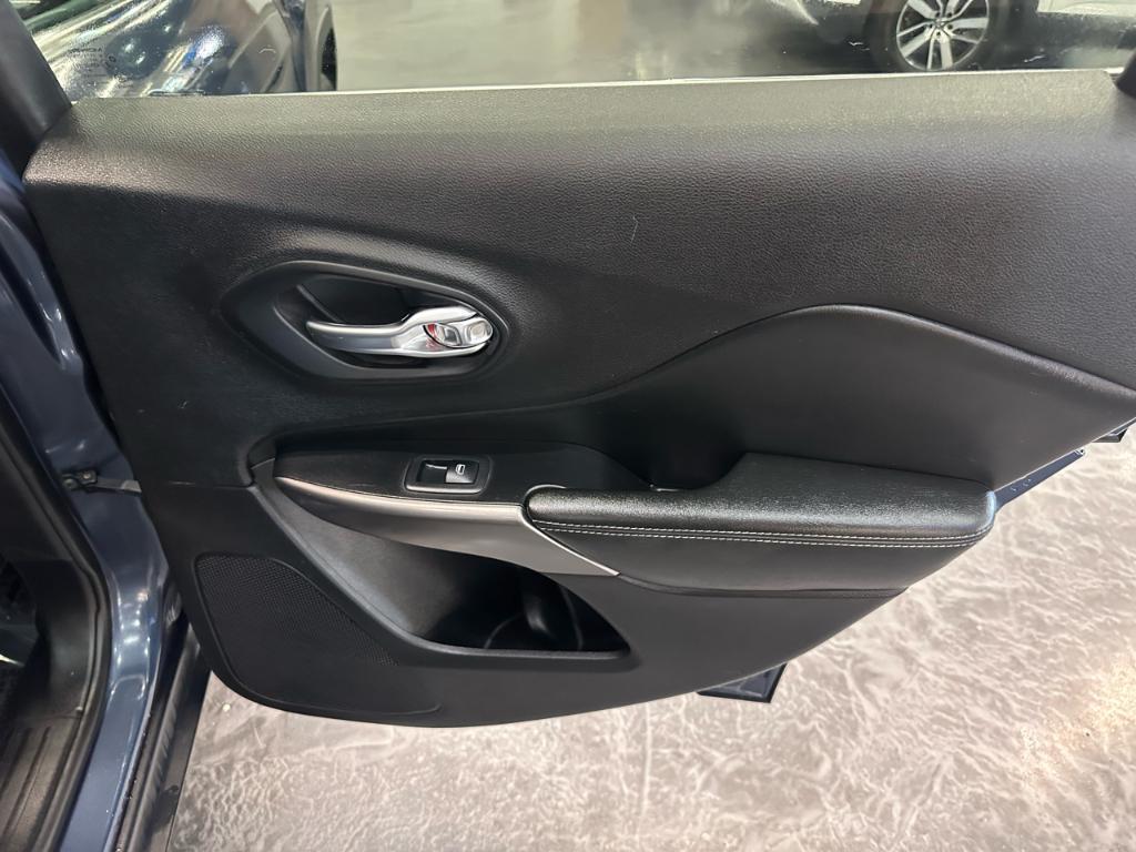 used 2019 Jeep Cherokee car, priced at $11,998