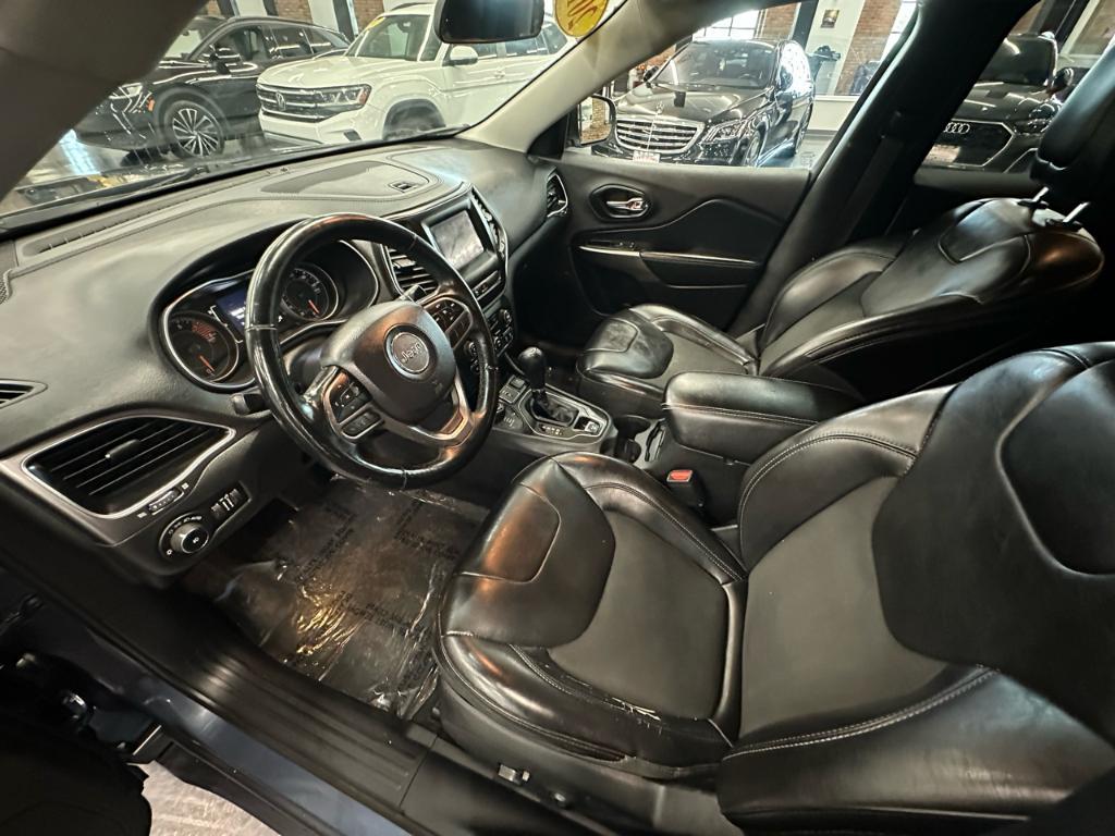 used 2019 Jeep Cherokee car, priced at $11,998