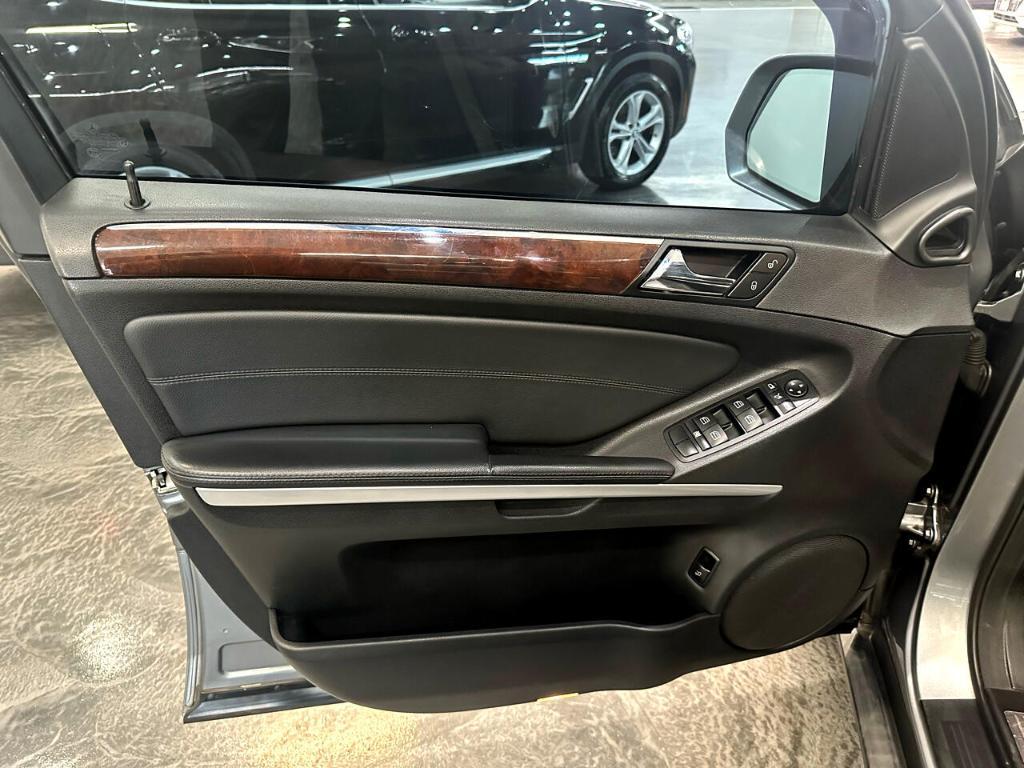 used 2010 Mercedes-Benz M-Class car, priced at $8,999