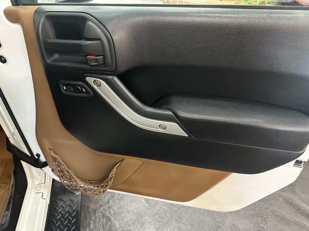 used 2015 Jeep Wrangler Unlimited car, priced at $15,995