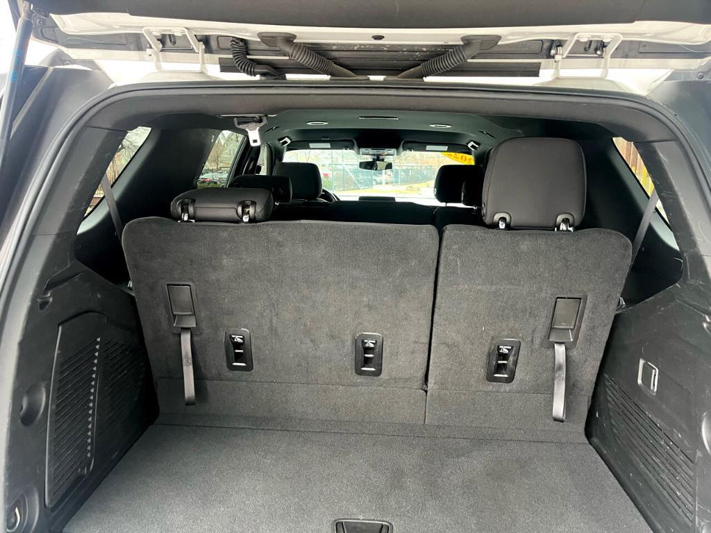 used 2022 Chevrolet Tahoe car, priced at $43,995