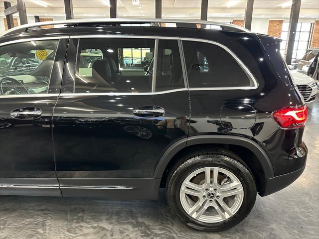 used 2020 Mercedes-Benz GLB 250 car, priced at $29,988