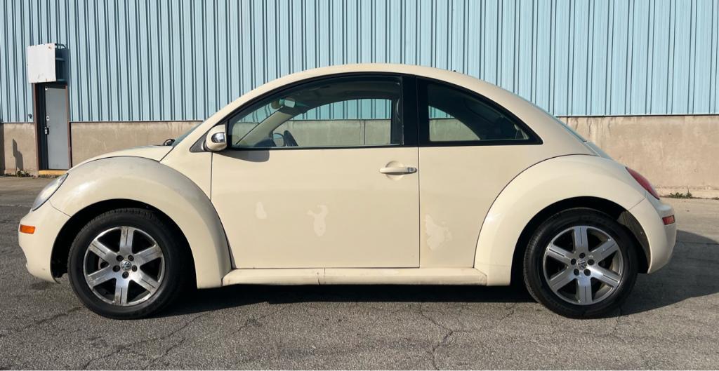 used 2006 Volkswagen New Beetle car, priced at $4,995