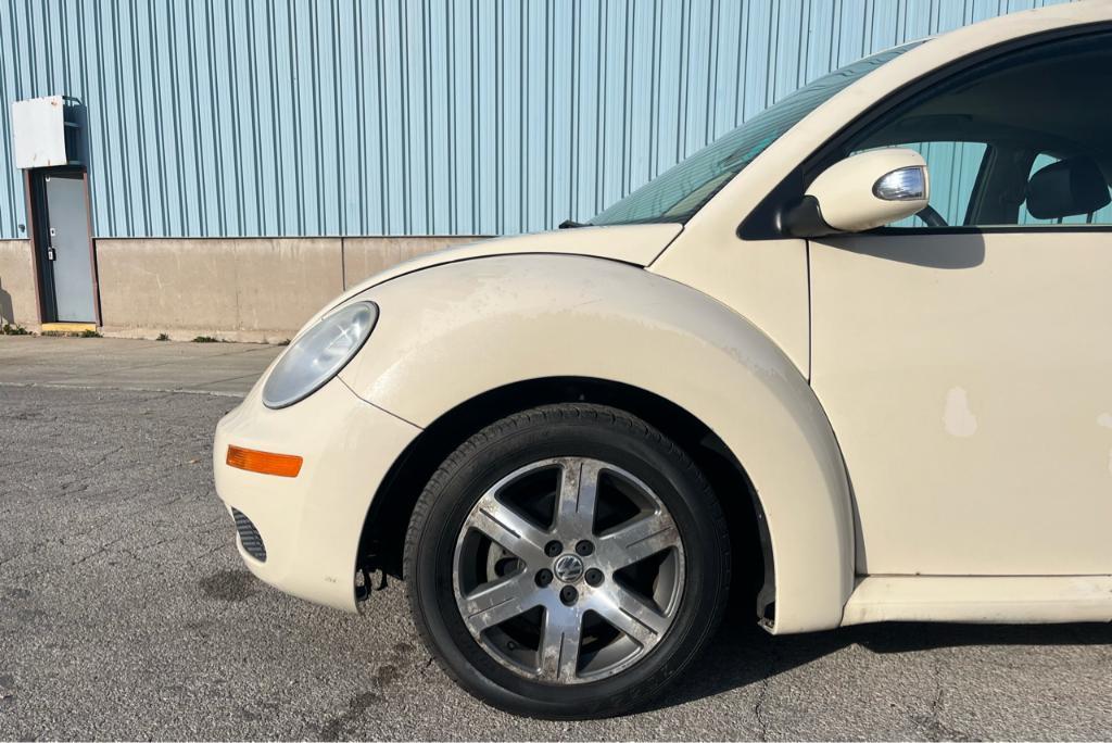 used 2006 Volkswagen New Beetle car, priced at $4,995