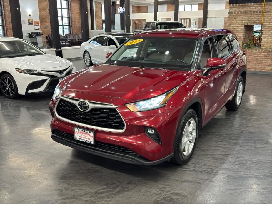 used 2020 Toyota Highlander car, priced at $25,988