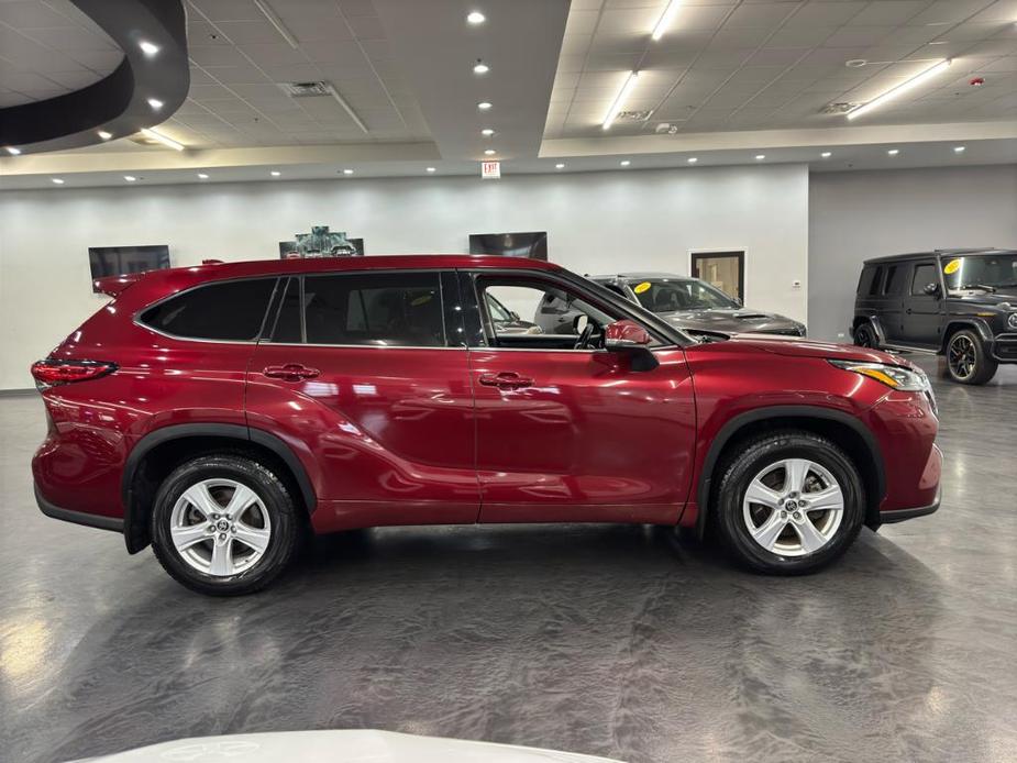 used 2020 Toyota Highlander car, priced at $25,988