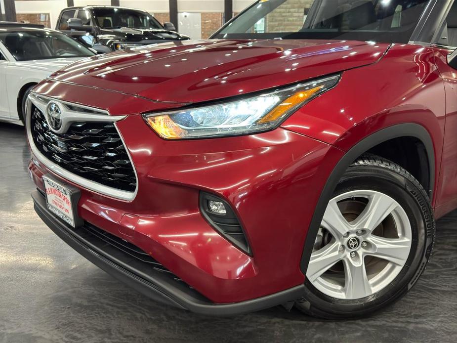 used 2020 Toyota Highlander car, priced at $25,988