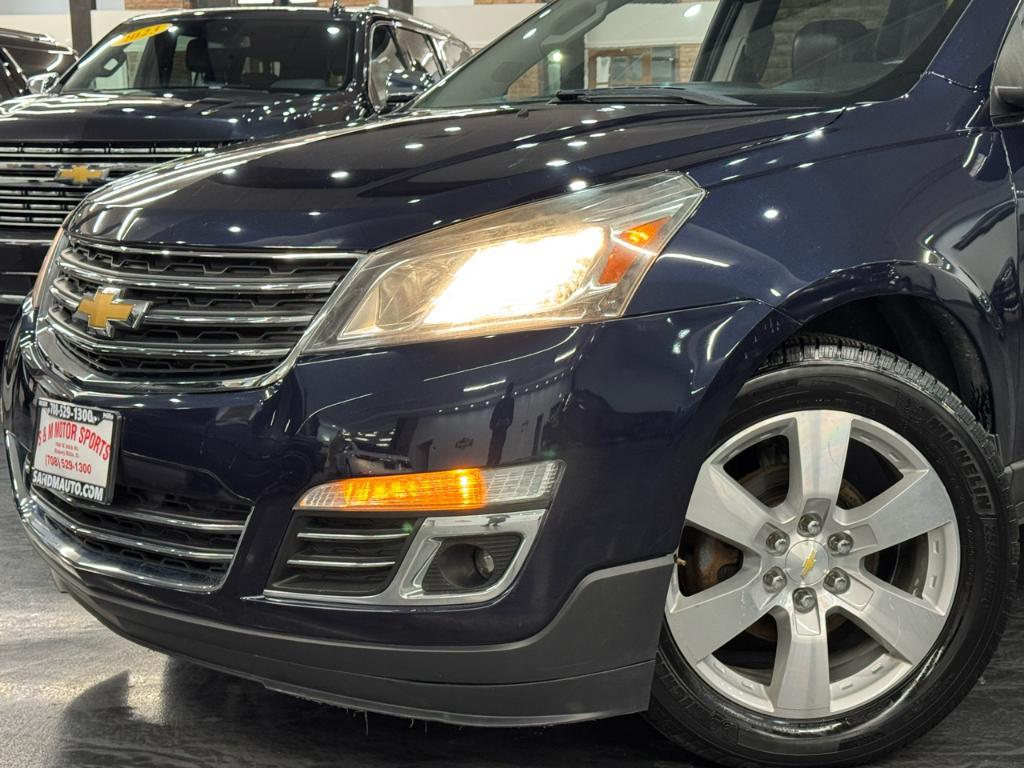 used 2015 Chevrolet Traverse car, priced at $7,400