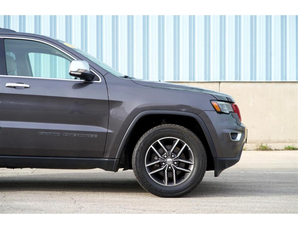 used 2017 Jeep Grand Cherokee car, priced at $12,595