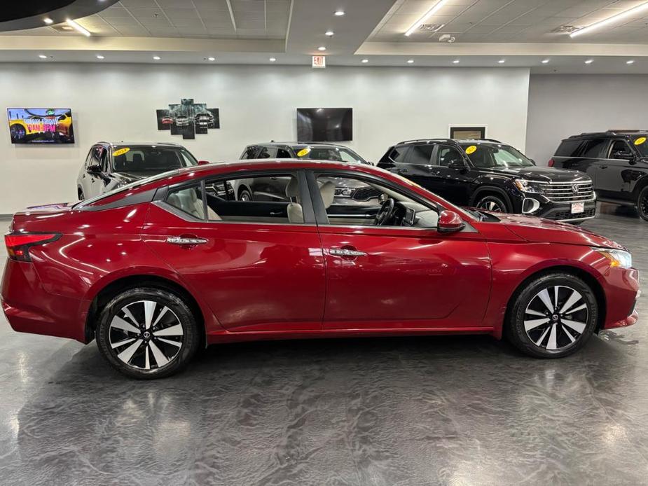 used 2022 Nissan Altima car