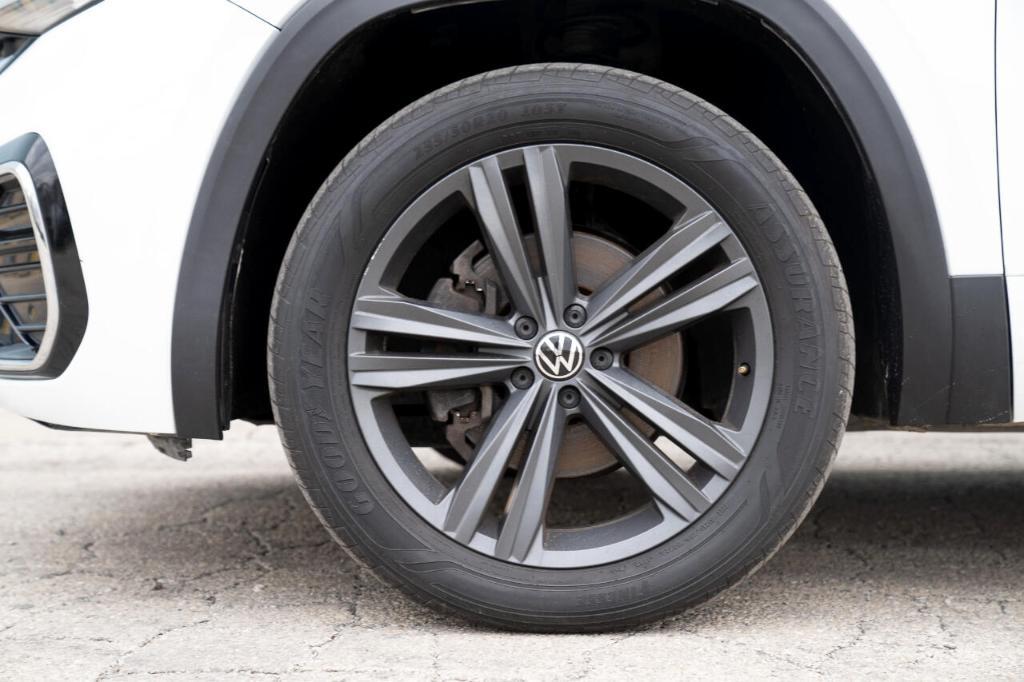 used 2021 Volkswagen Atlas car, priced at $19,995