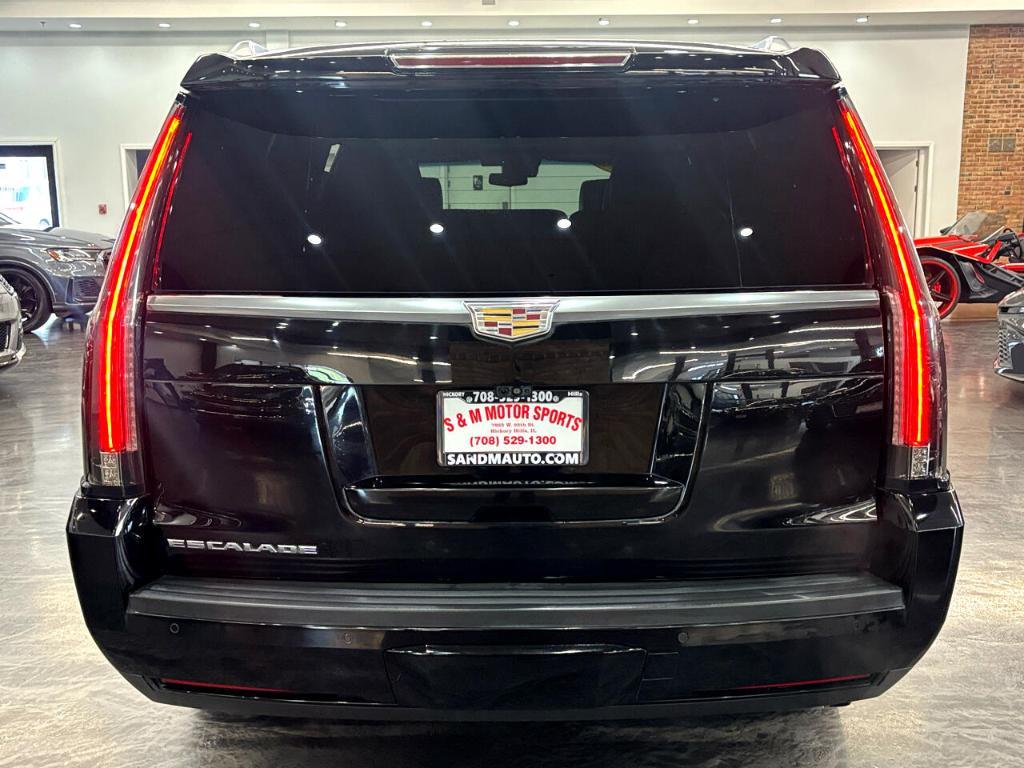 used 2019 Cadillac Escalade ESV car