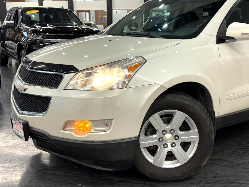 used 2011 Chevrolet Traverse car, priced at $5,488