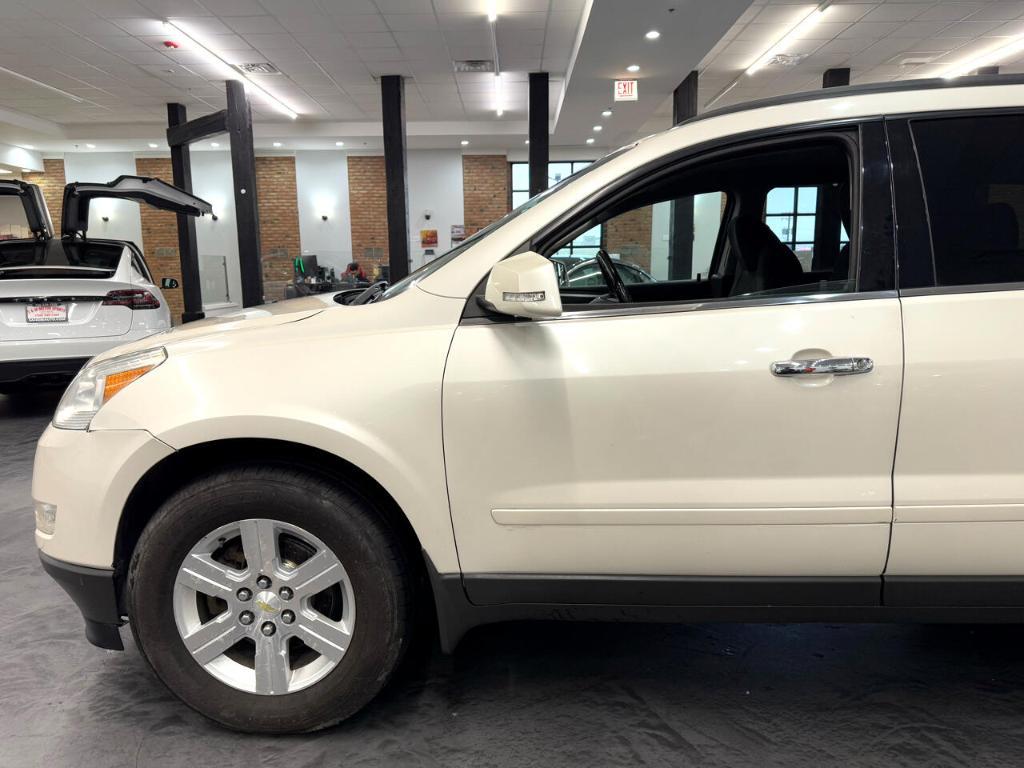 used 2011 Chevrolet Traverse car, priced at $5,488