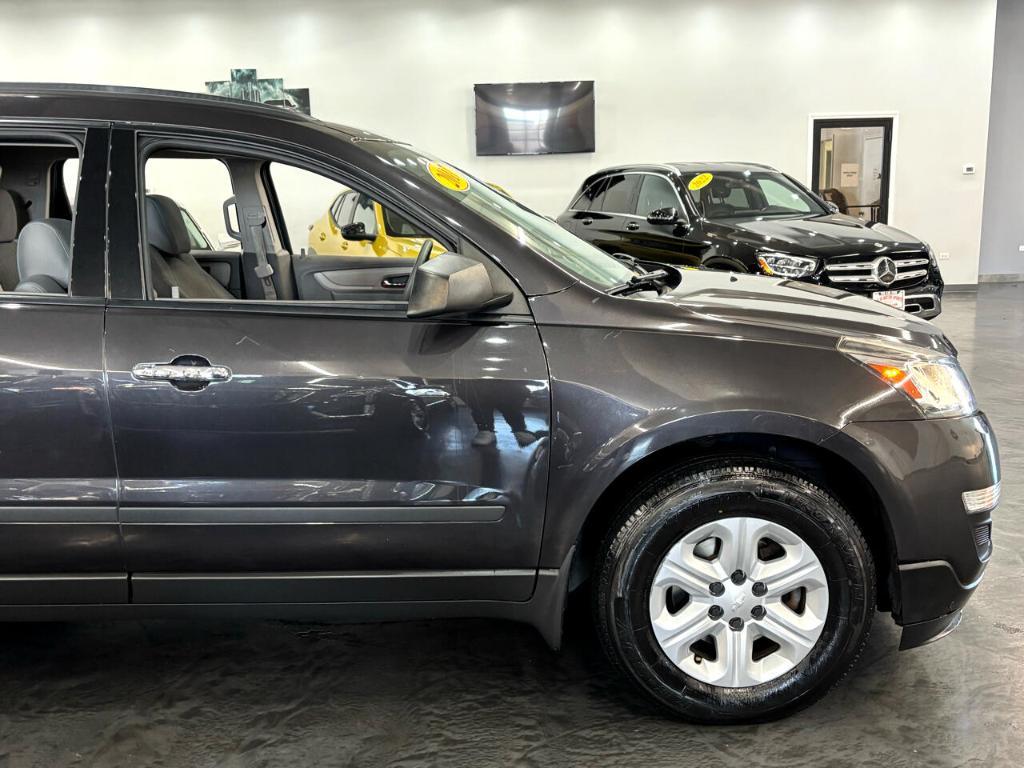 used 2017 Chevrolet Traverse car, priced at $8,988